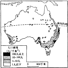 读澳大利亚人口分布图,回答:(1)读图分析澳大利