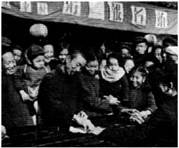 识读下图,请完成:农民申请加入农业合作社(1)这