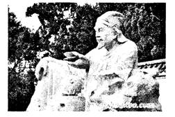 弟子中选拔。权贵子弟无论优劣,都可以做官。